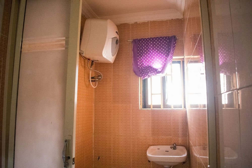 Isno Hotels Lagos 35/35