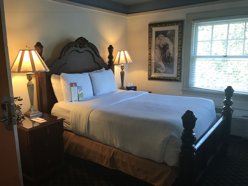 Columbia Gorge Hotel And Spa 20/62