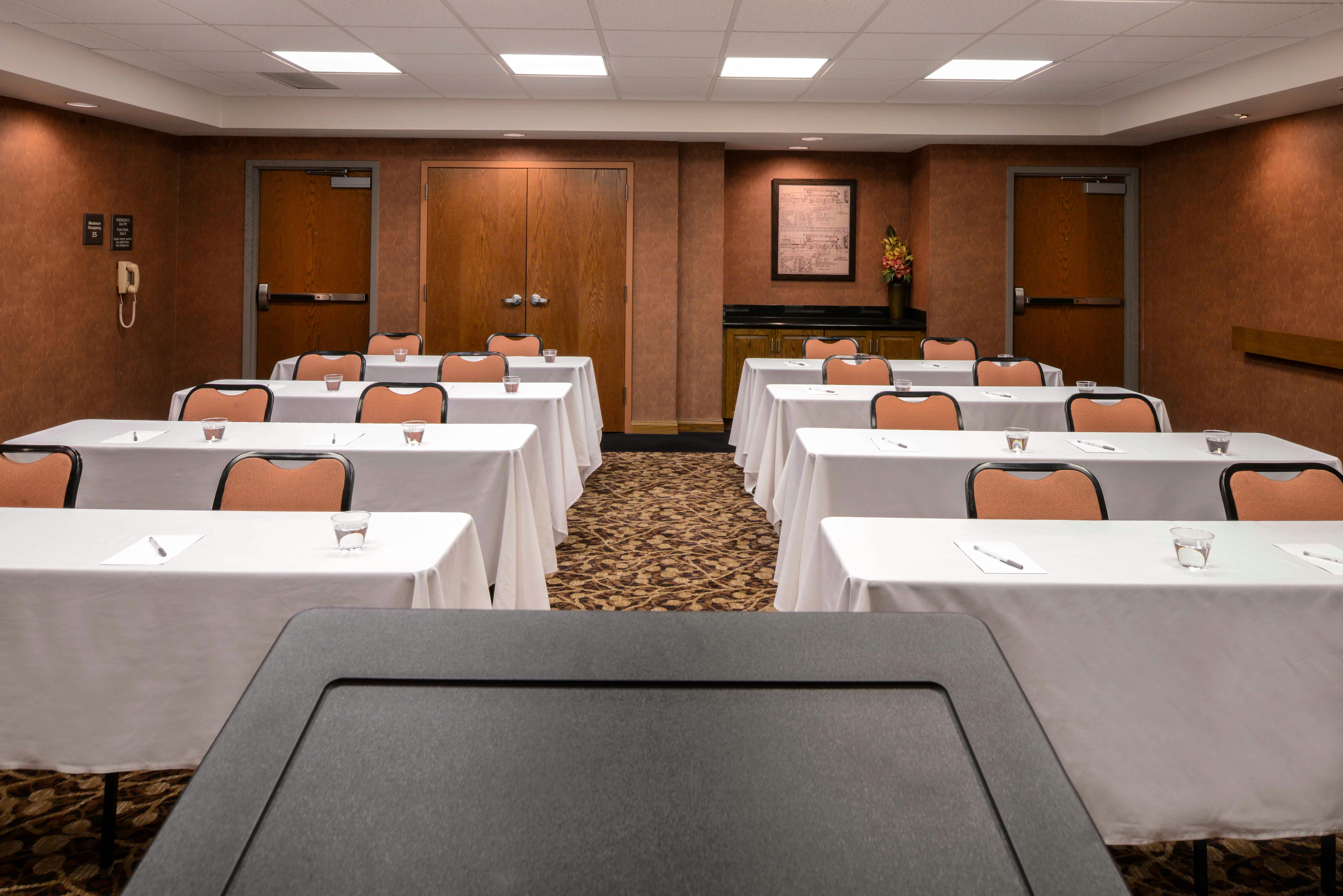 Hampton Inn Suites Carson City 50/56