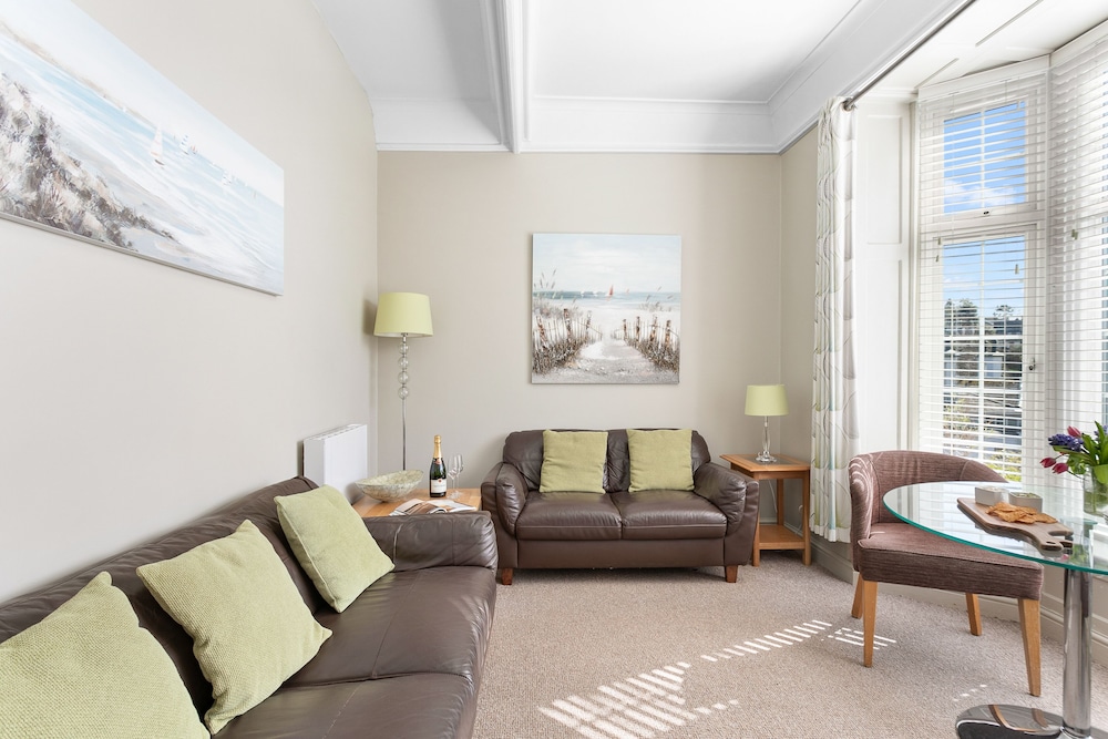 Bedford House Apartments 20/45