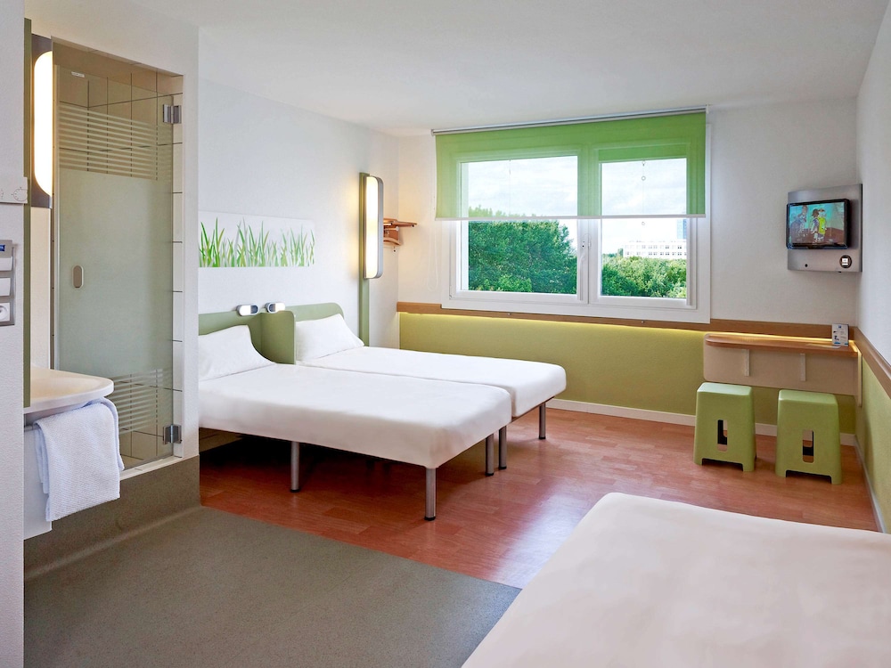 Ibis Budget Warszawa Reduta 28/54