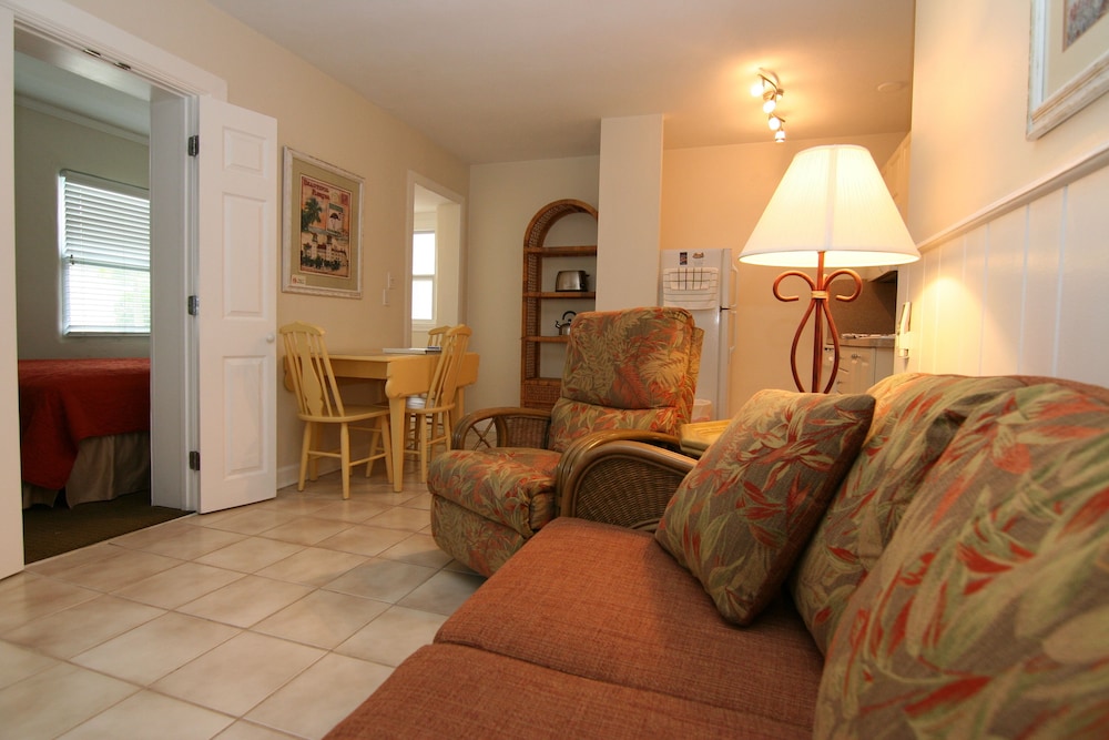 Venice Beach Villas 37/61