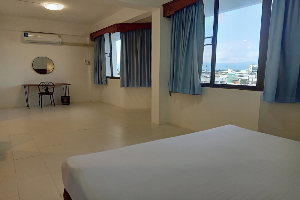 Phayao Northen Lake Hotel 13/32