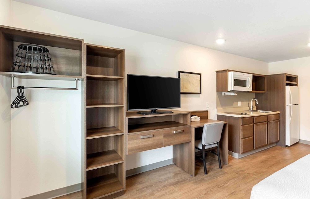 WoodSpring Suites Denver Centennial 35/43