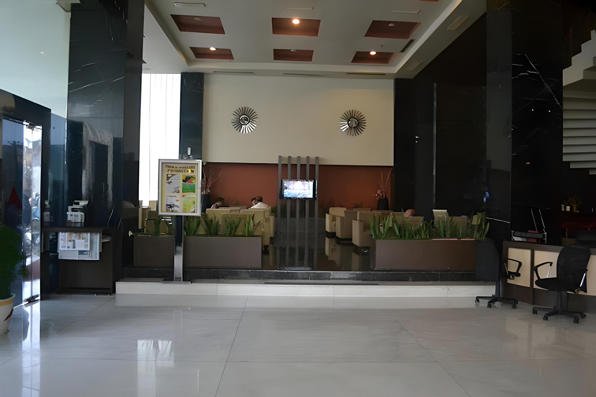 Hotel Grand Antares 11/50