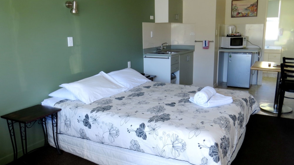 Kuirau Park Motor Lodge 17/49