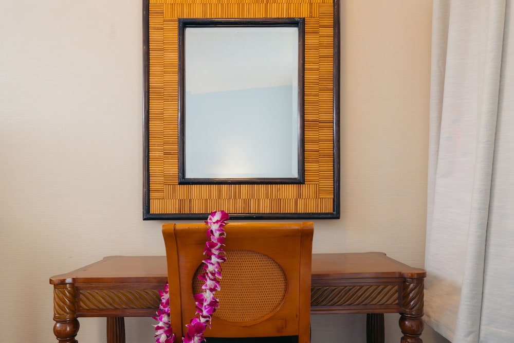 Waikiki Heritage Hotel 37/50