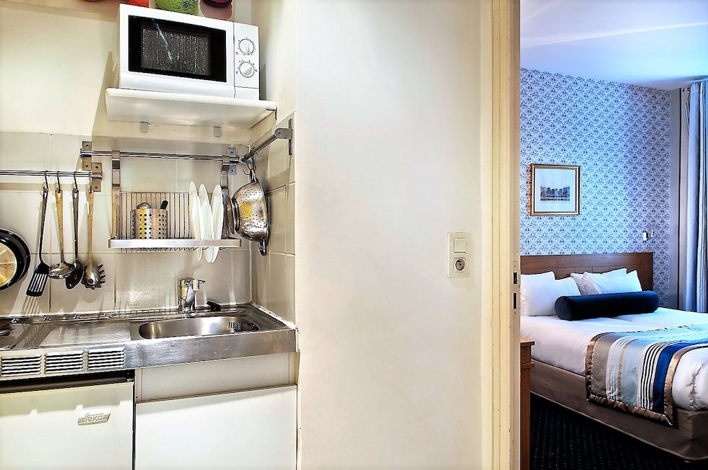 Hotel Romance Malesherbes By Patrick Hayat Formerly Romance Malesherbes 35/66