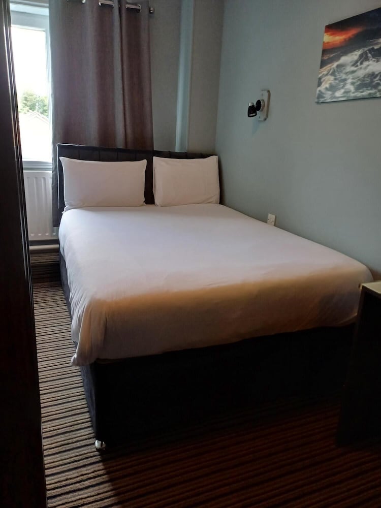 Kings Park Hotel 21/56