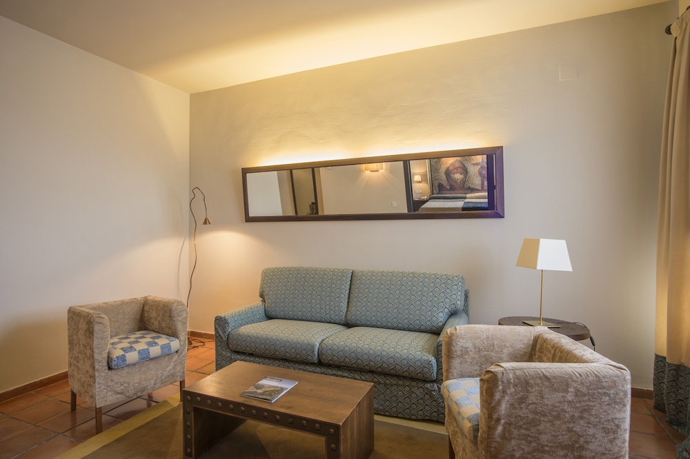 Parador De Trujillo 31/53