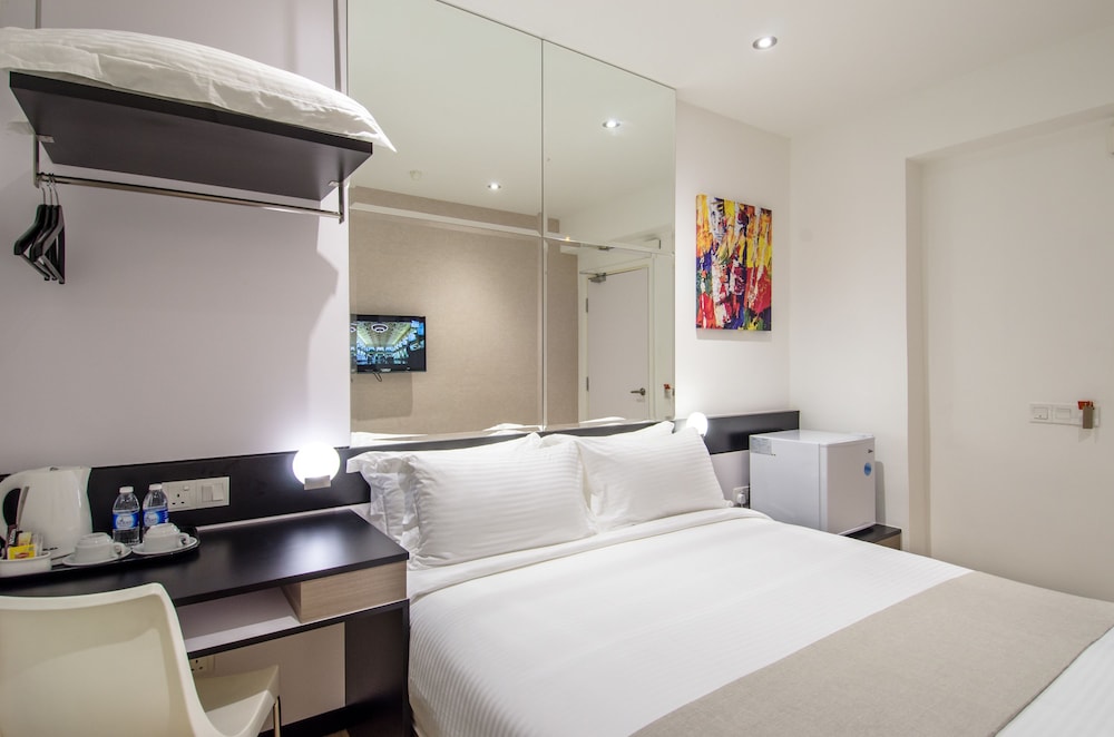 12fly Hotel 21/32