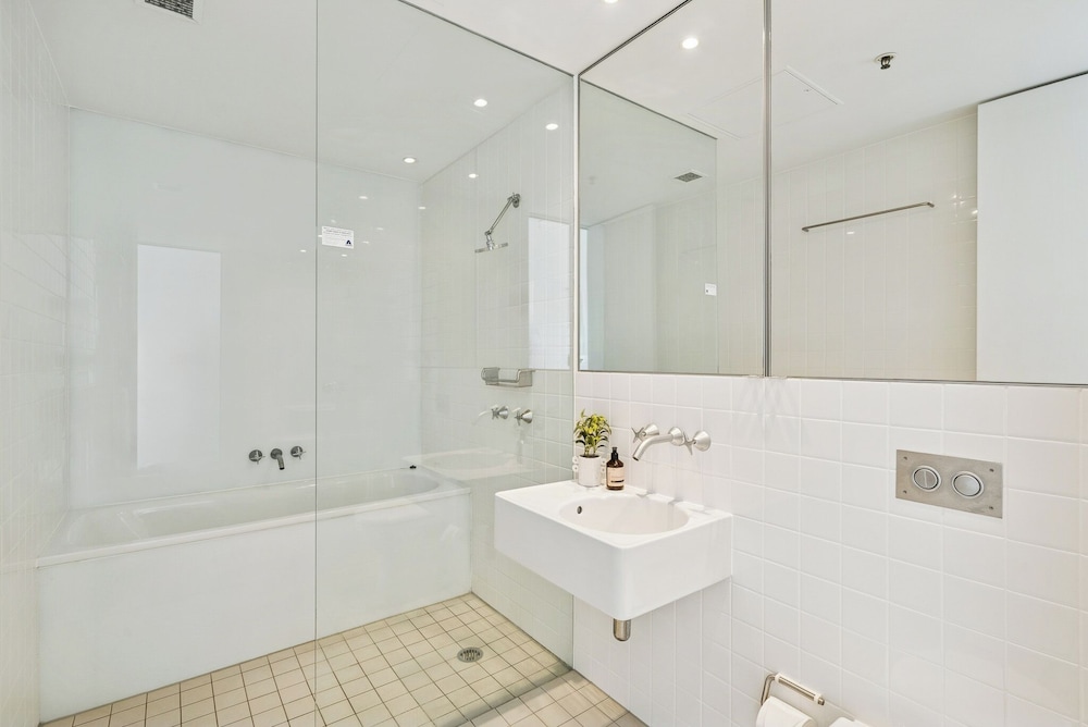 فيلا بسرير كينج وسرير كوين وسريرين منفصلين بإطلالة على البحر بـ3 غرف نوم، ULTIQA Air on Broadbeach 6/9