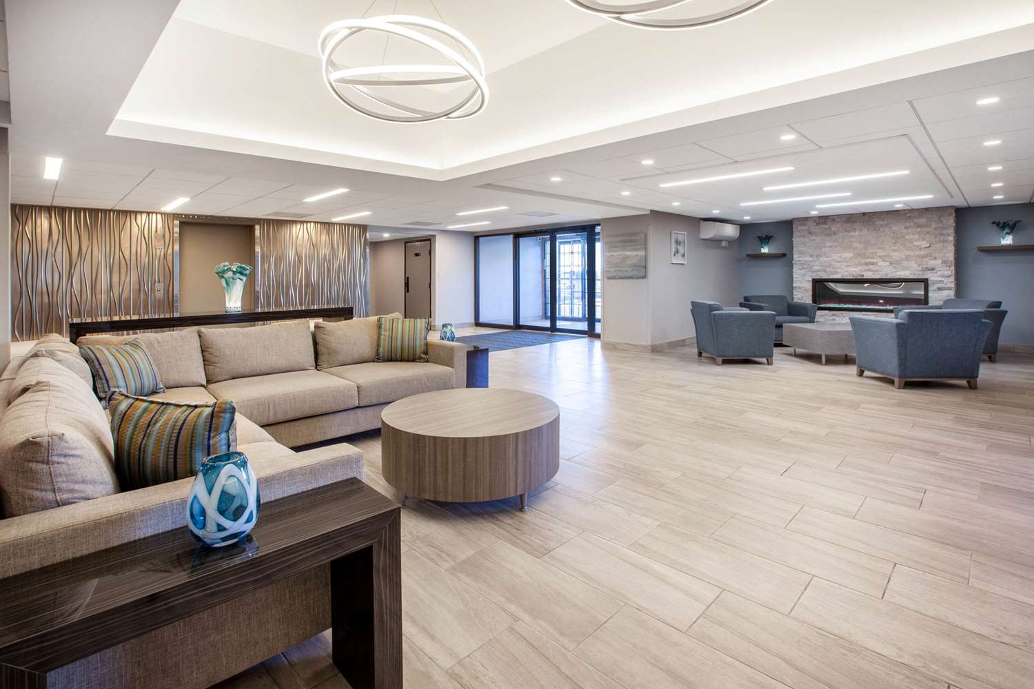 Wingate by Wyndham Detroit Metro Airport 20/44
