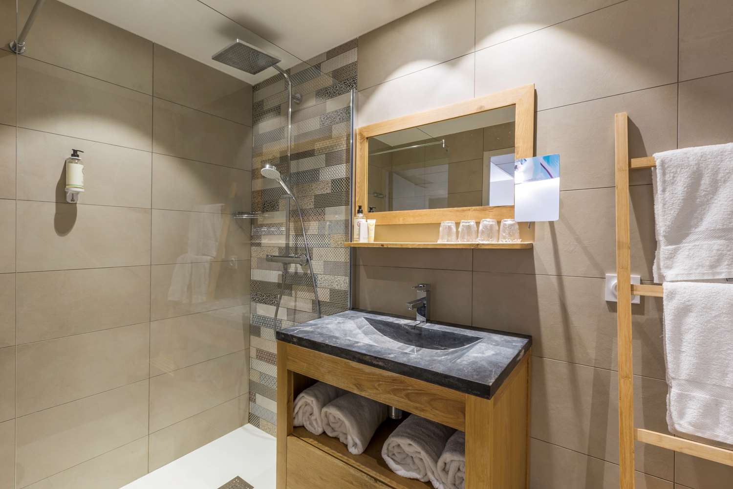 Best Western Plus Hyeres Cote D'azur 28/29
