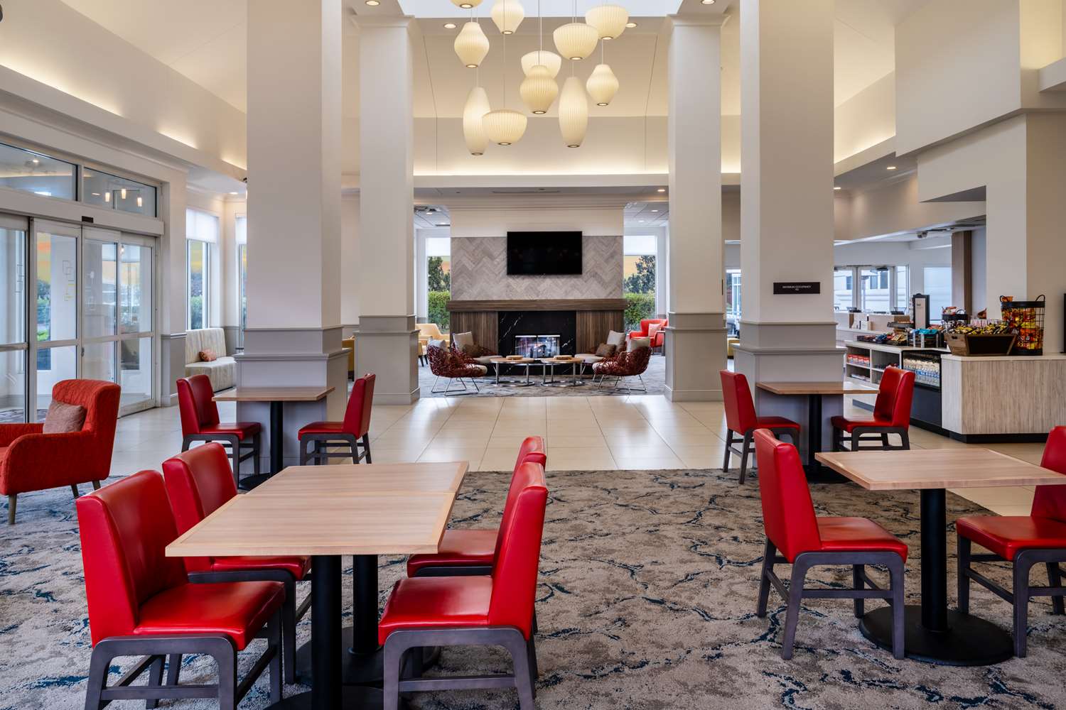 restaurant cafeteria