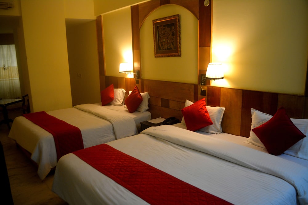 Hotel City Centaur 16/48