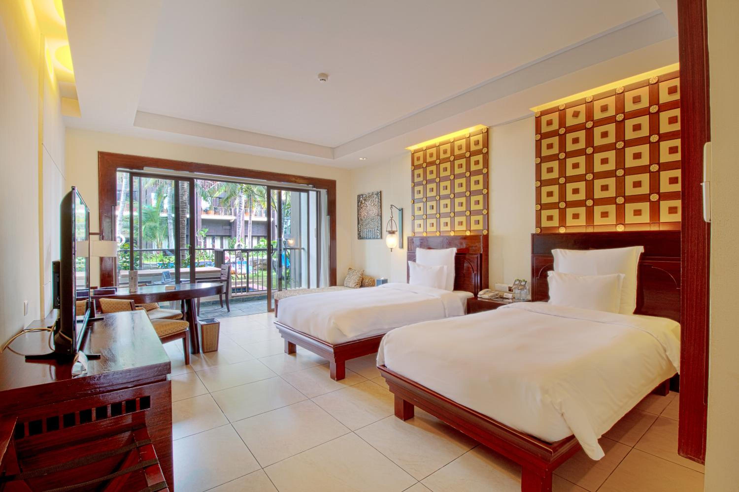 Deluxe, Single Bed, Pool Access