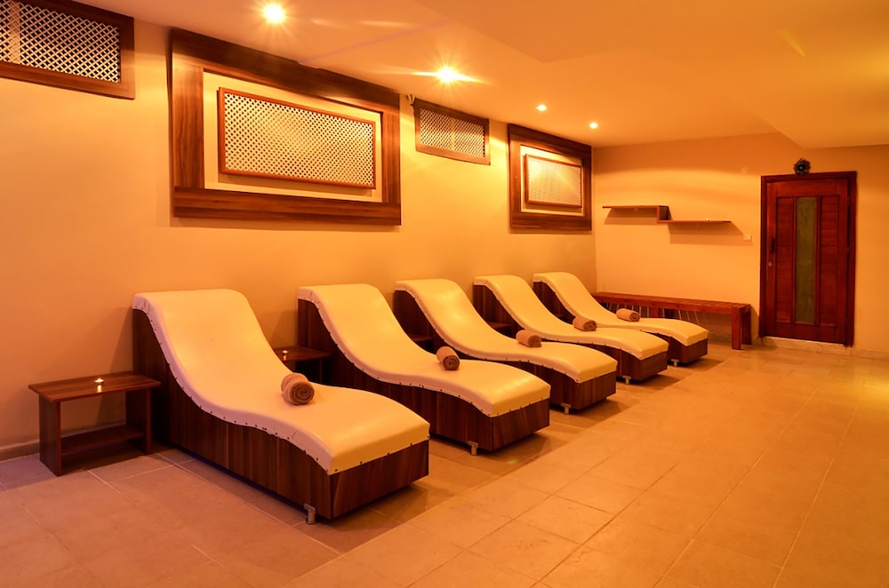 Citys Hill Hotel 44/54