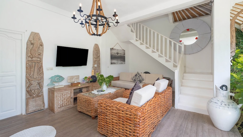 Oberoi Luxury Villas 34/50