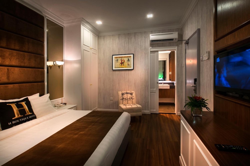 H Boutique Hotel Sri Petaling 12/30