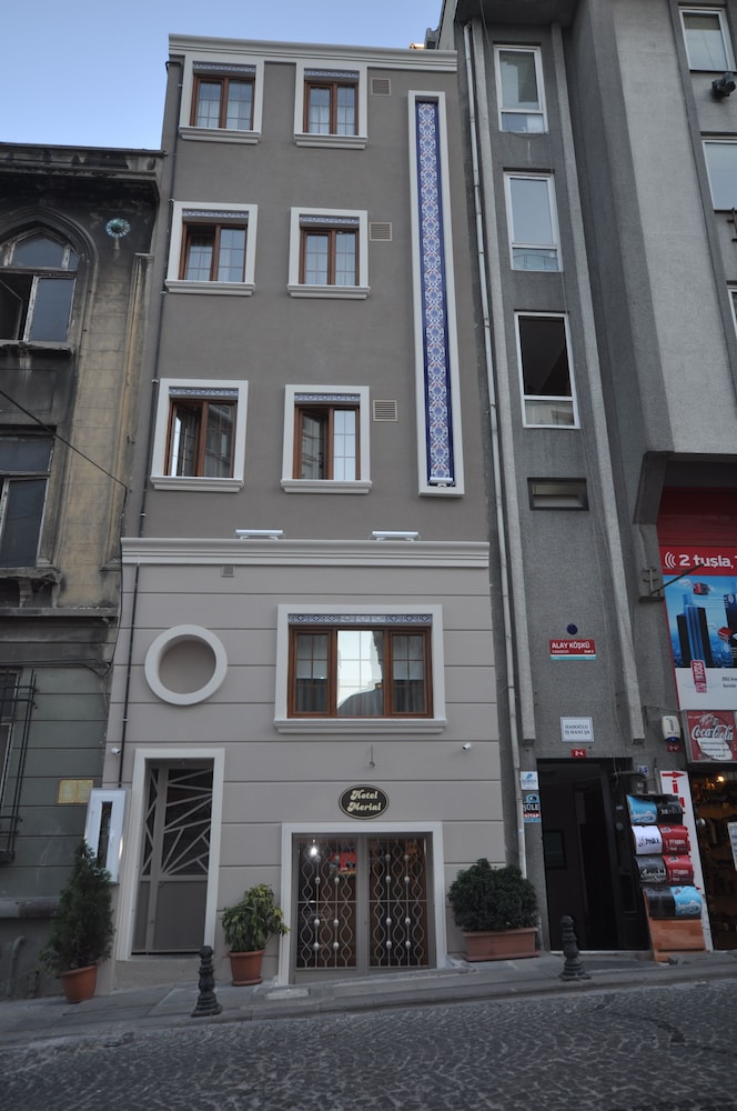 MERIAL HOTEL 1/43