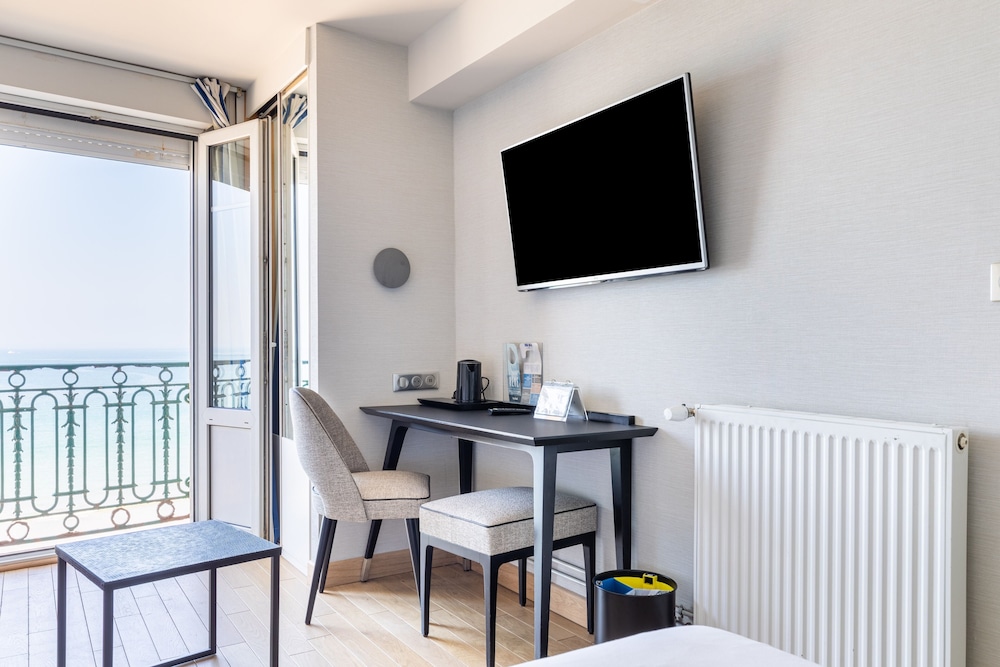 Kyriad Saint Malo Centre Plage 35/50