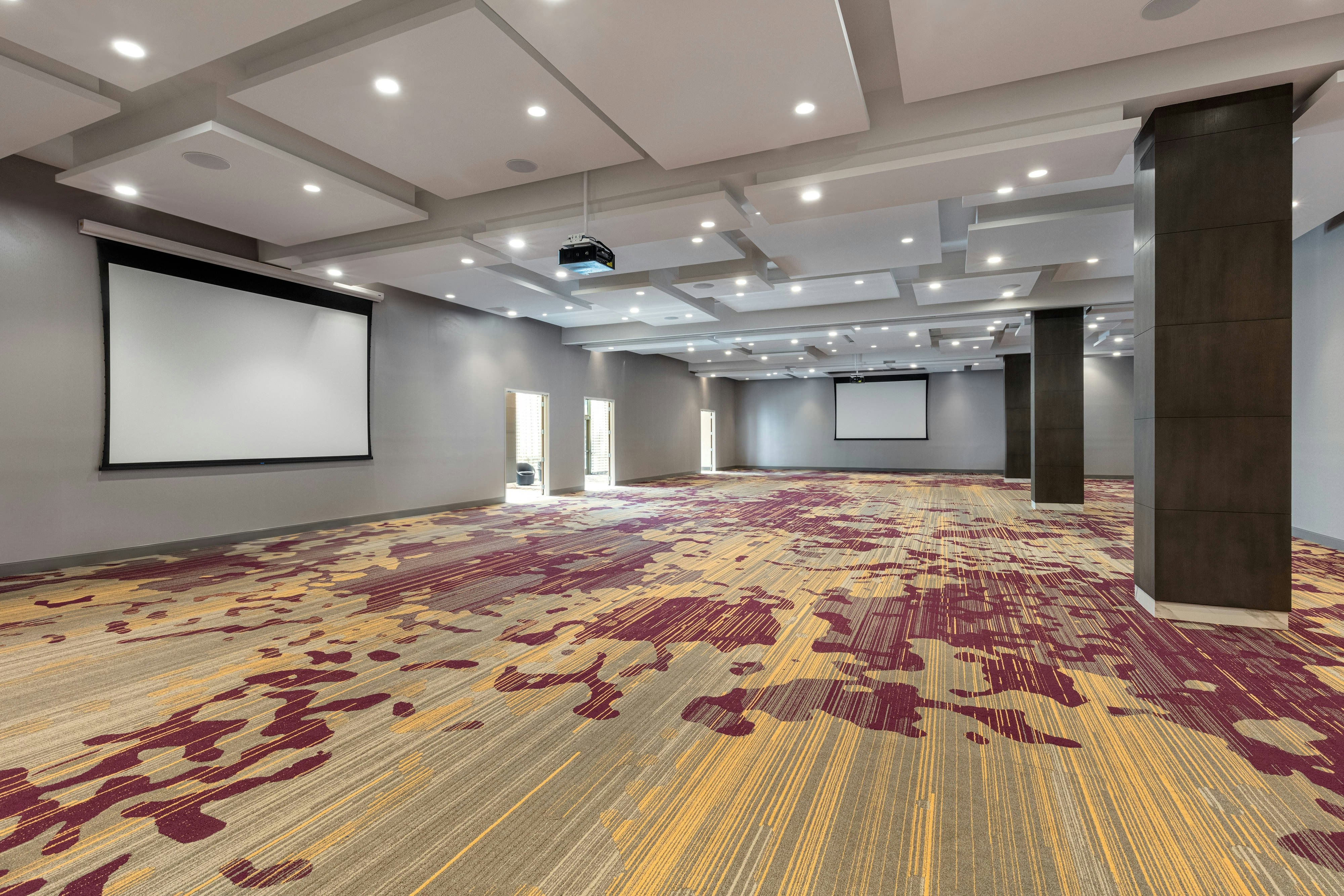 Courtyard By Marriott Los Angeles Monterey Park 21/25