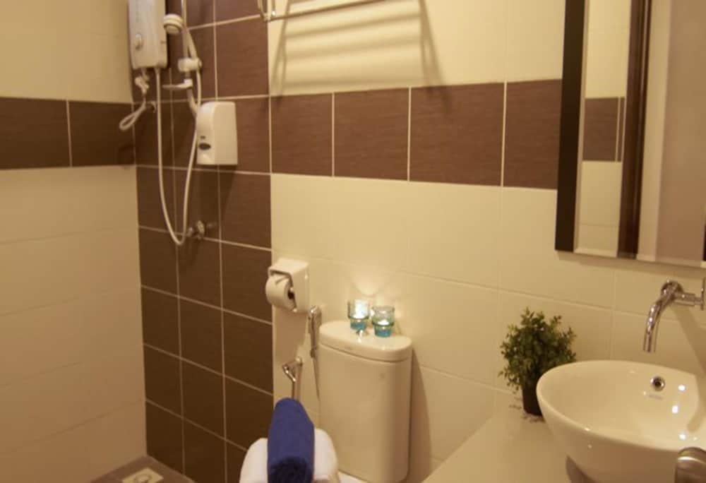 2 BEDROOMS, APARTMENT