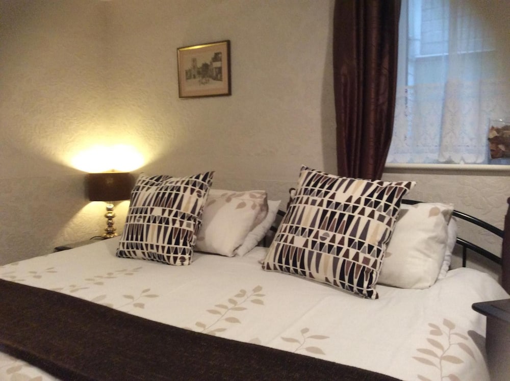 Hedley Villa Guest House 20/42