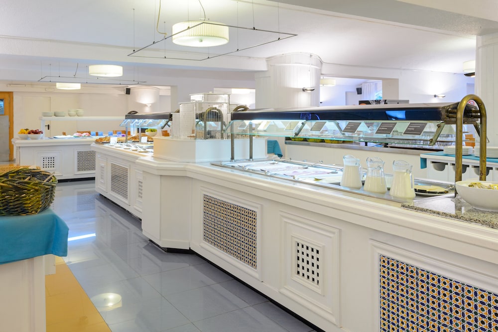 Hotel Vibra Marco Polo II - Adults Only photo3