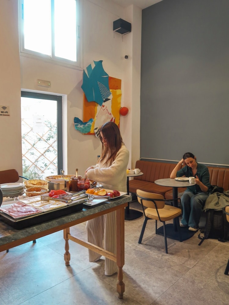 Athens Backpackers 27/44