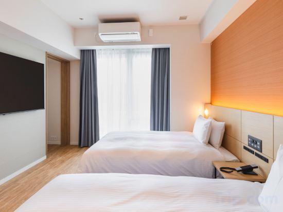 Residential, Premium, Twin Beds, Sofa