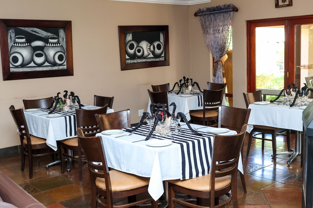 Thaba Legae Guest Lodge 23/43