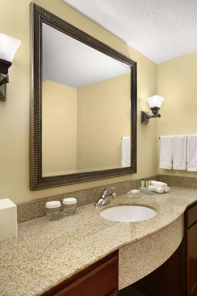 Homewood Suites by Hilton Wallingford-Meriden 17/44