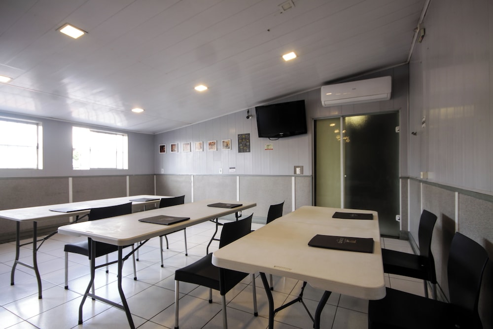 Calamares Hotel 30/49