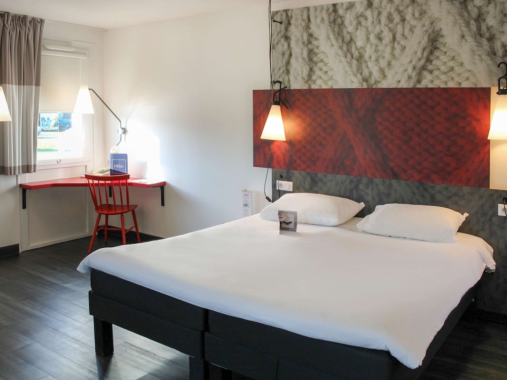 ibis La Roche sur Yon 24/73