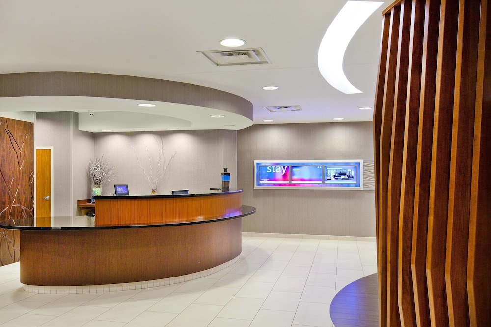 SPRINGHILL SUITES BY MARRIOTT CHESAPEAKE GREENBRIER 8/39