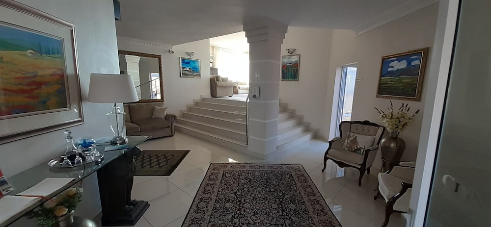 Cinnamon House Bed And Breakfast 45/46