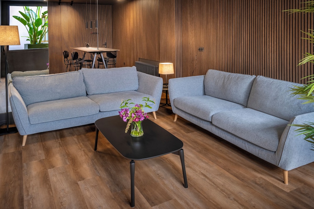 Hostal Opera Ramblas 24/38