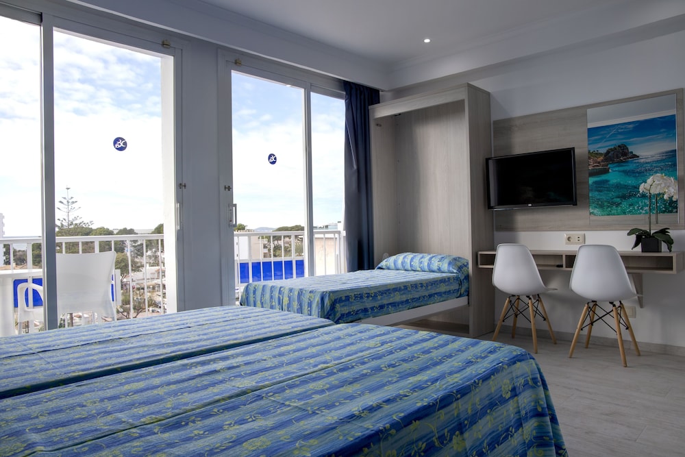 Hotel Boreal 7/32