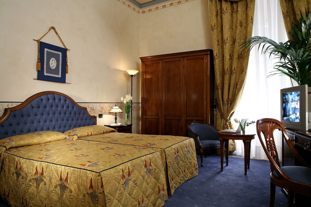 STANDARD, DOUBLE OR TWIN BED