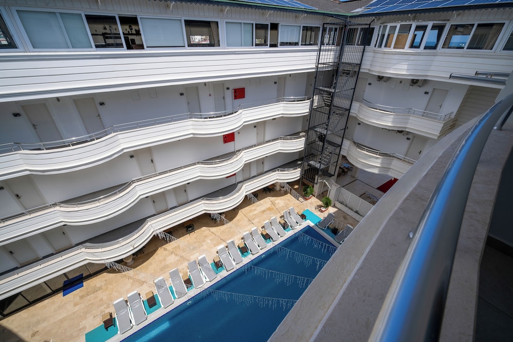 Club Efes Otel 5/49
