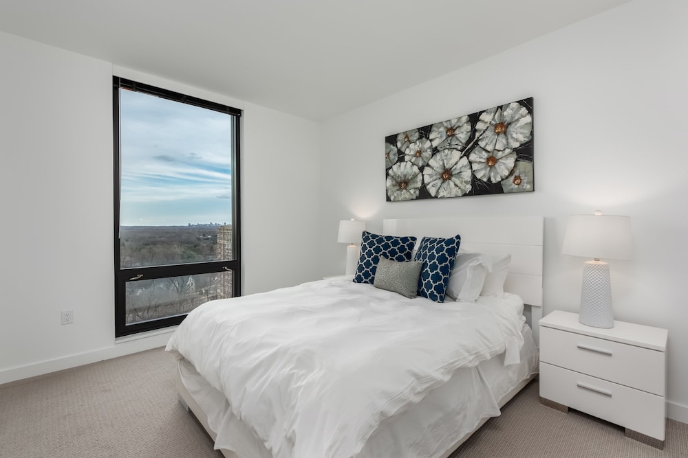 Global Luxury Suites at Reston Town Center 14/75