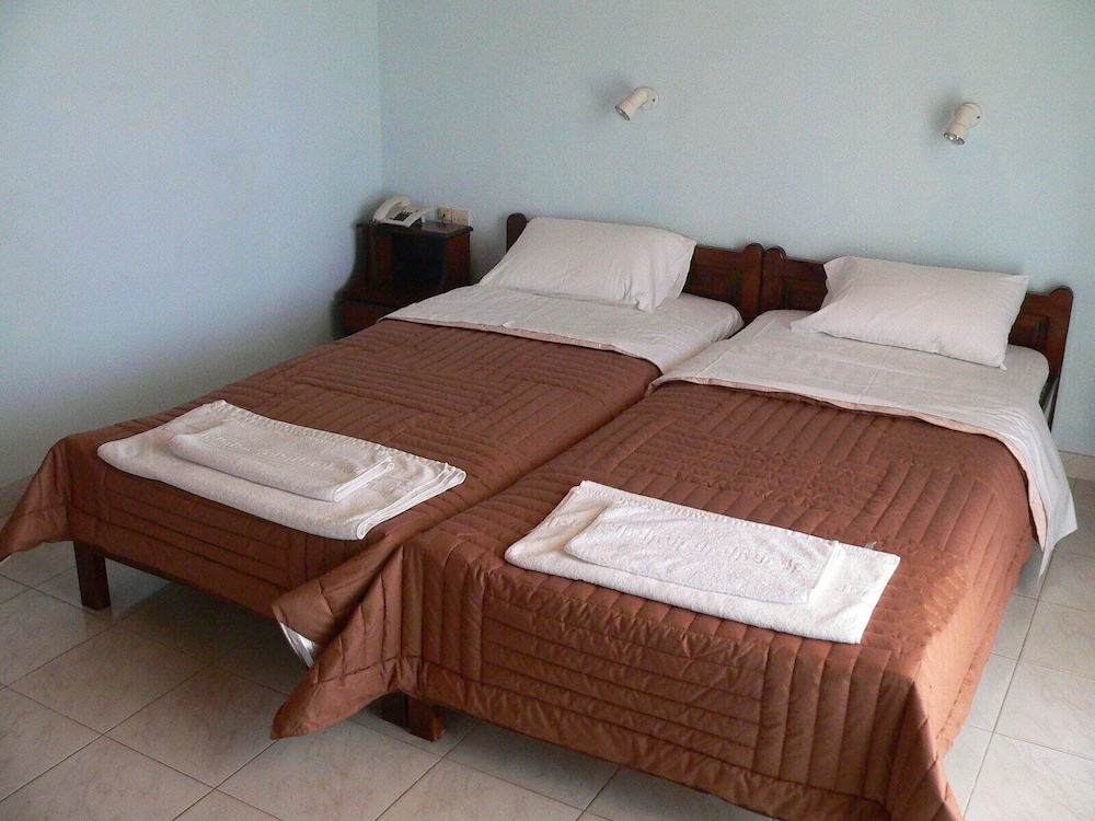 CLASSIC, TWIN BEDS