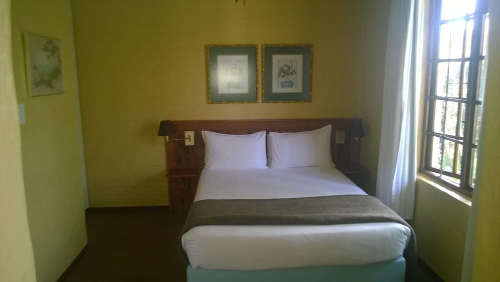 Ascot Inn 18/63