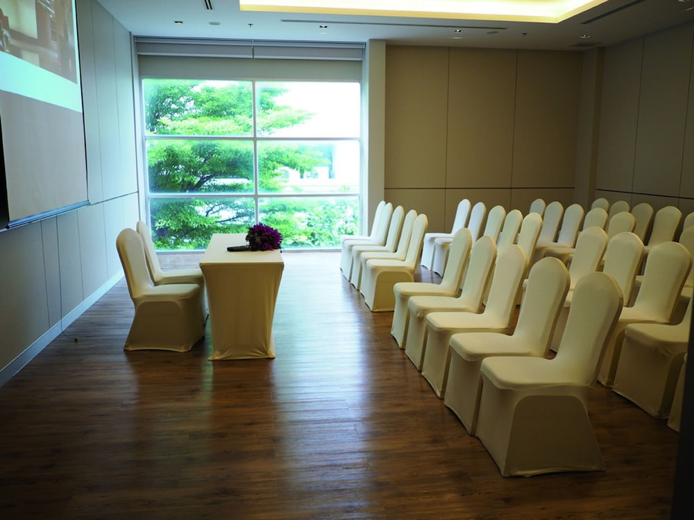 Bangna Pride Hotel & Residence 25/44