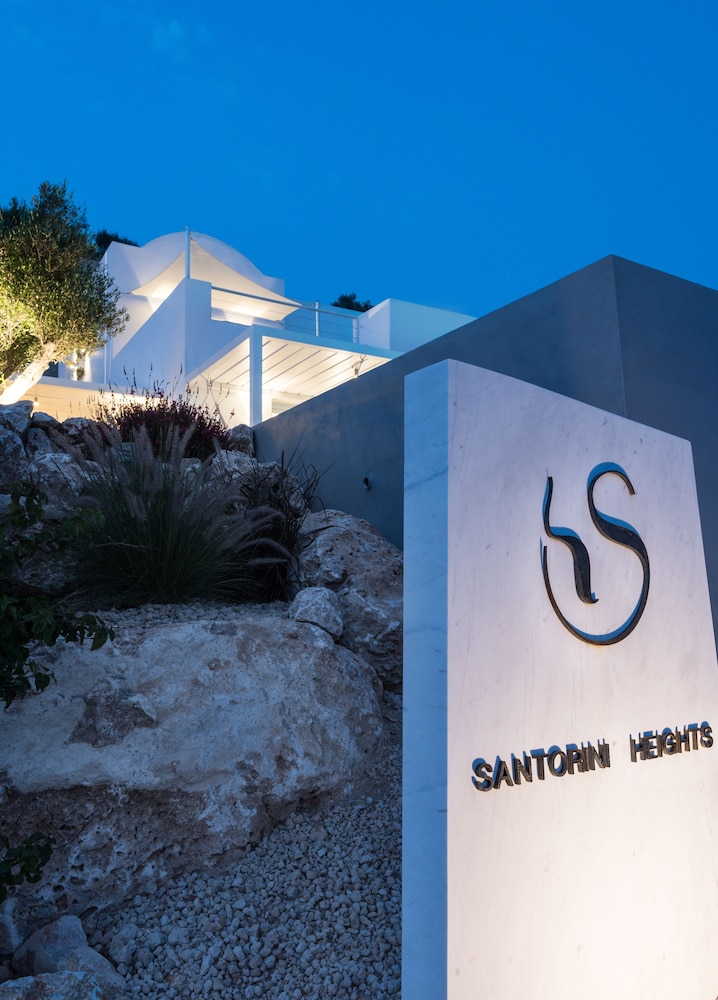 SANTORINI HEIGHTS 5/50