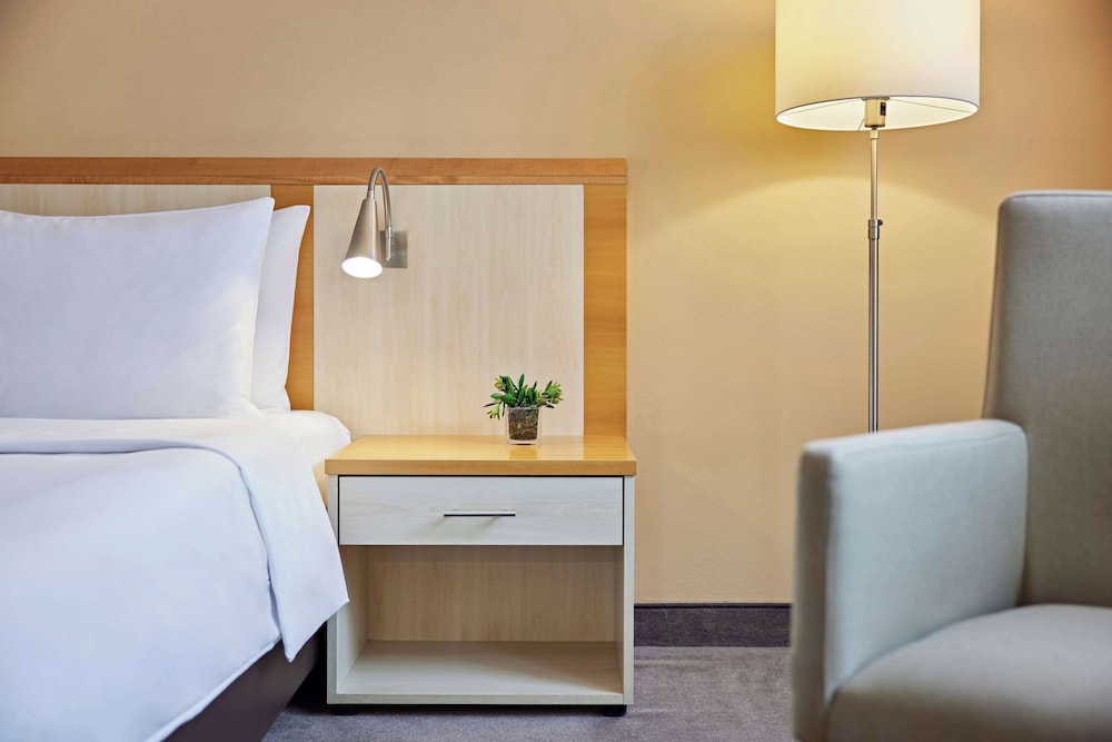 Lindner Hotel Cologne Am Dom, part of JdV by Hyatt 58/58
