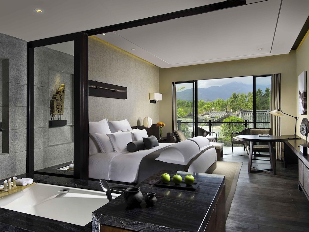 Deluxe, Twin Beds