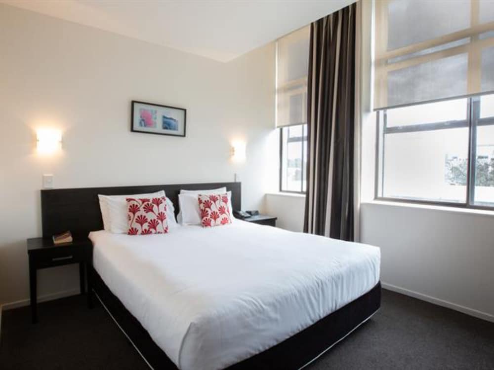 1 BEDROOM, APARTMENT